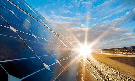 Abu Dhabi to Build World's Largest Solar Power Plant